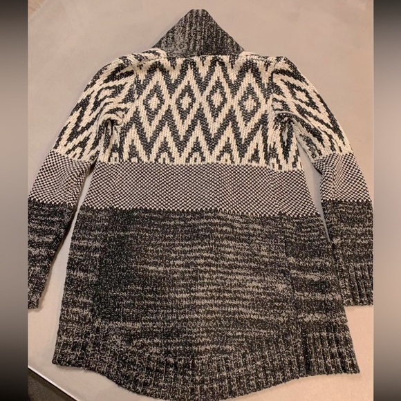 Lucky Brand Cardigan - Picture 2 of 3